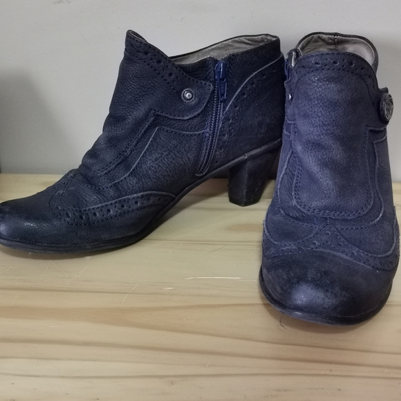 Dkode Navy Ankle Booties size 7 - Picture 4 of 10